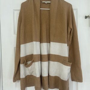 LOFT Tan and White Women's Cardigan